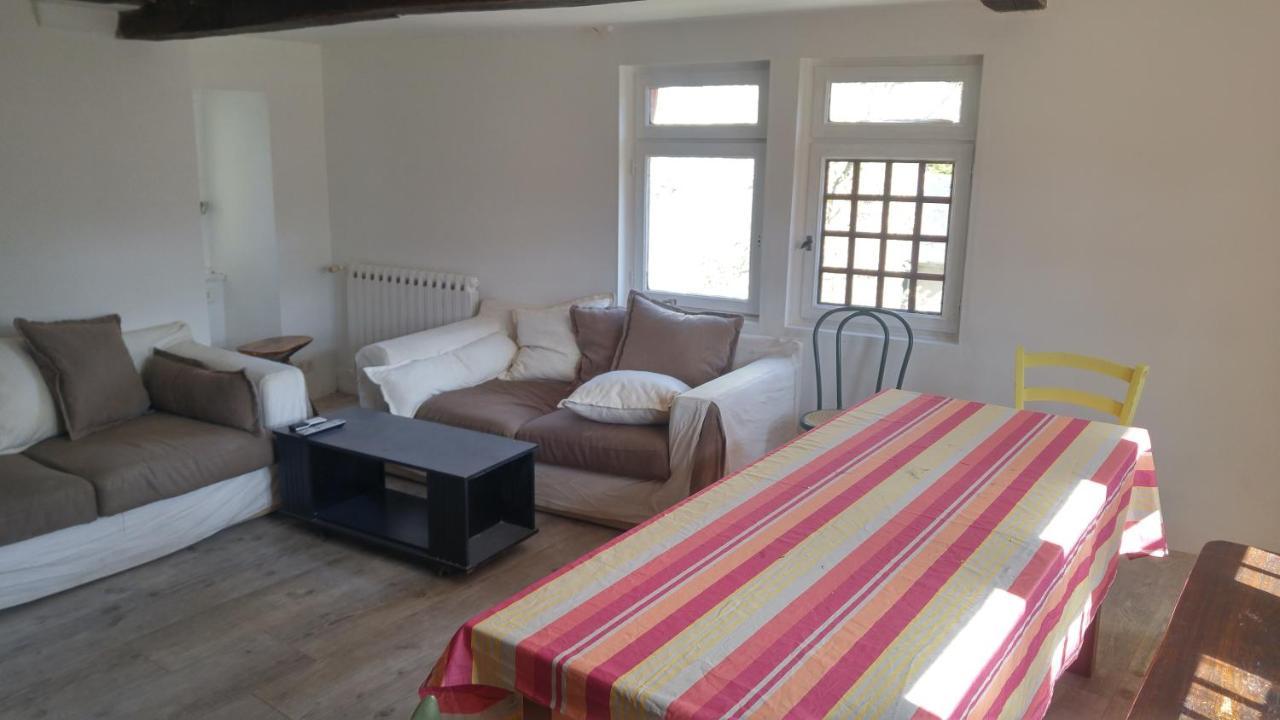 Hostel Du Lapin Blanc Сен-Бриё Экстерьер фото